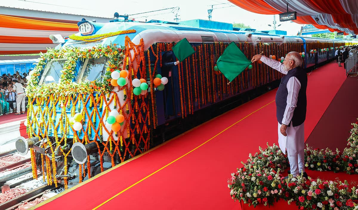 PM Modi Flagged off First Hydrogen Train From Jind To Sonipat.
